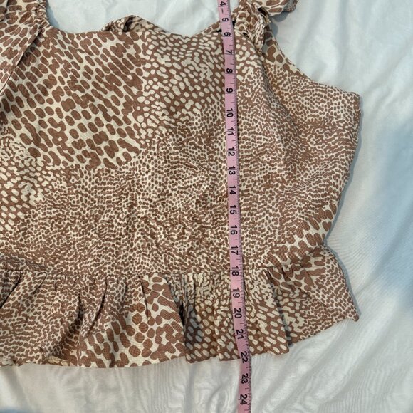 Express Tan Patterned Crop Top - Picture 4 of 8